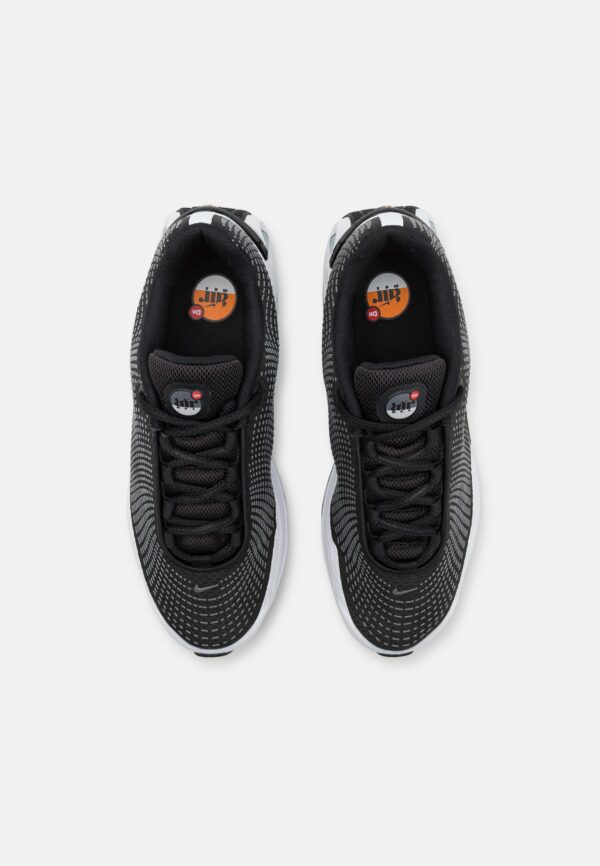 Air Max DN